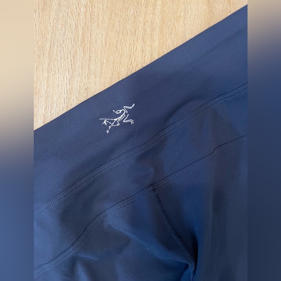 Arc’teryx Yoga Pants - Picture 4 of 8
